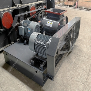 2pg400X250小型對輥破碎機(jī)發(fā)貨圖片_發(fā)往江蘇連云港_破水渣