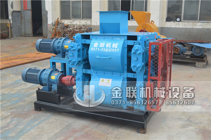 四輥式破碎機(jī)是怎樣工作的，它都有哪些性能優(yōu)勢？