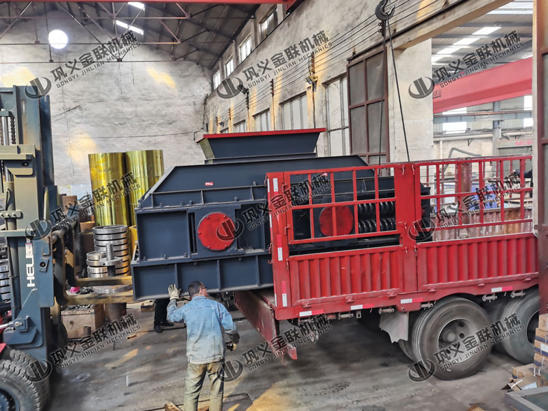 購(gòu)買(mǎi)兩輥破碎機(jī)哪個(gè)廠(chǎng)家好，質(zhì)量怎樣？