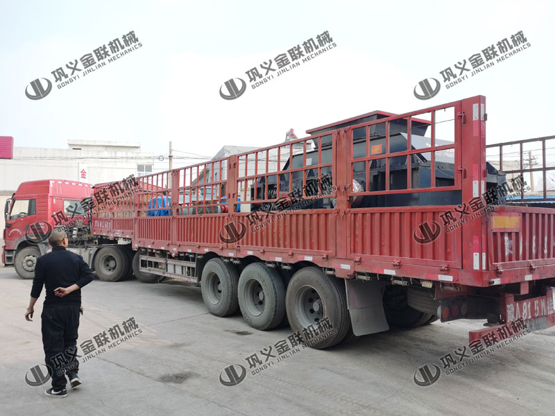 購(gòu)買(mǎi)兩輥破碎機(jī)哪個(gè)廠(chǎng)家好，質(zhì)量怎樣？