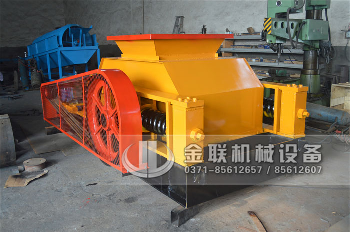 影響強力雙齒輥破碎機生產效率的因素有哪些？