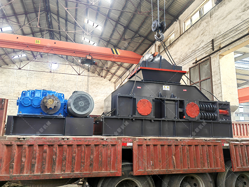 2PG1208型對輥破碎機(jī) 大型破碎機(jī)發(fā)往山東