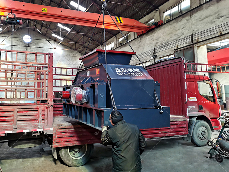 2PG1208型半自動(dòng)液壓對輥制砂機(jī)發(fā)貨 發(fā)往烏魯木齊