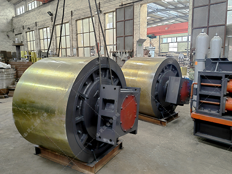 對(duì)輥破碎機(jī)總成發(fā)貨圖片_發(fā)往安徽阜陽