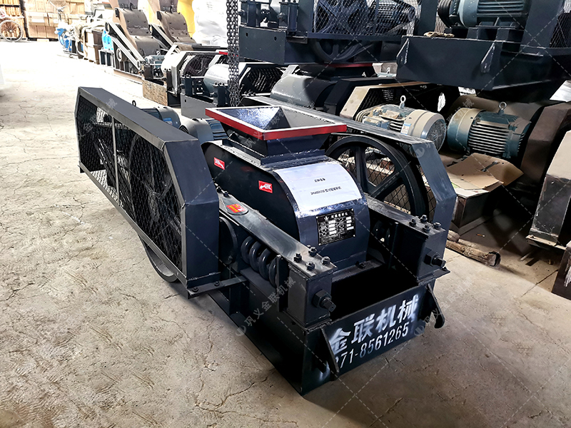 2PG400X250小型對輥破碎機發(fā)貨圖片_發(fā)往江蘇蘇州_破碎硅鐵