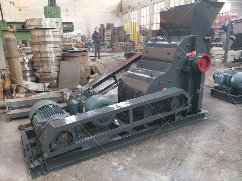46小型雙級粉碎機發貨圖片_發往山西朔州_粉碎煤矸石