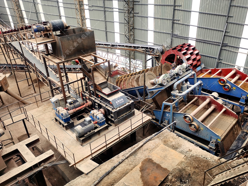 玄武巖制砂能替代河沙用于混凝土嗎？使用對(duì)輥破碎機(jī)怎么樣？