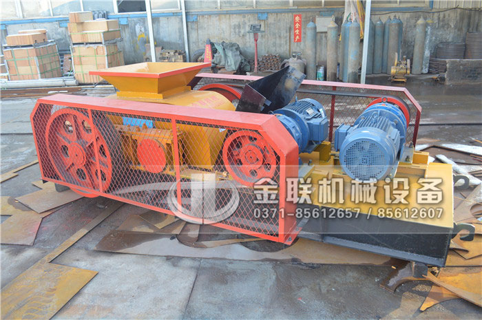 如何應(yīng)對(duì)對(duì)輥制砂機(jī)輥齒的磨損現(xiàn)象